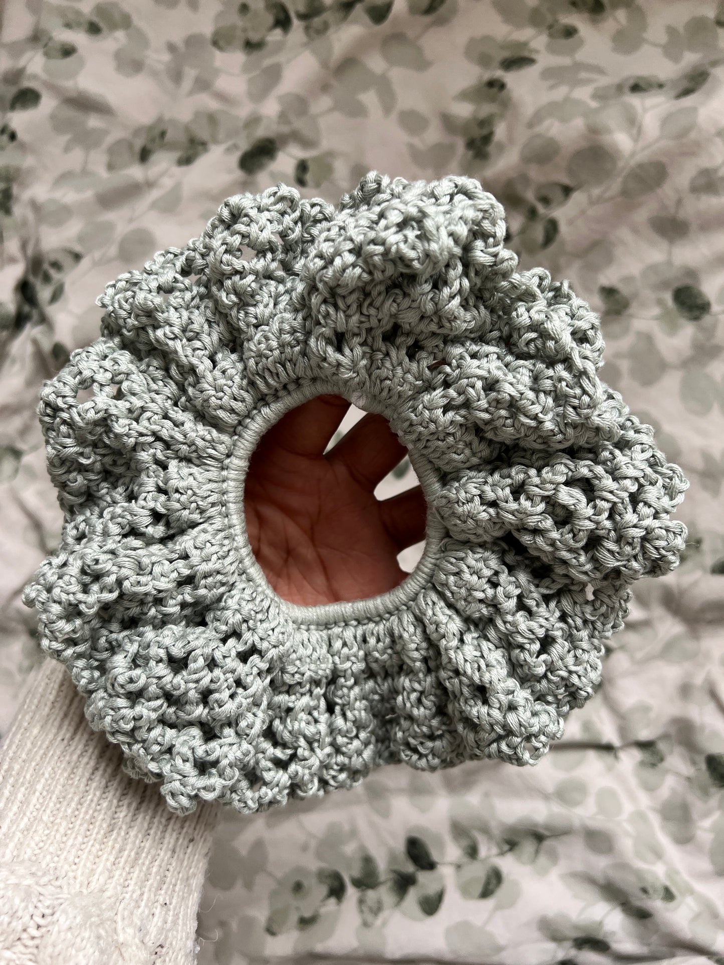 The Annelise Lace Scrunchy Pattern